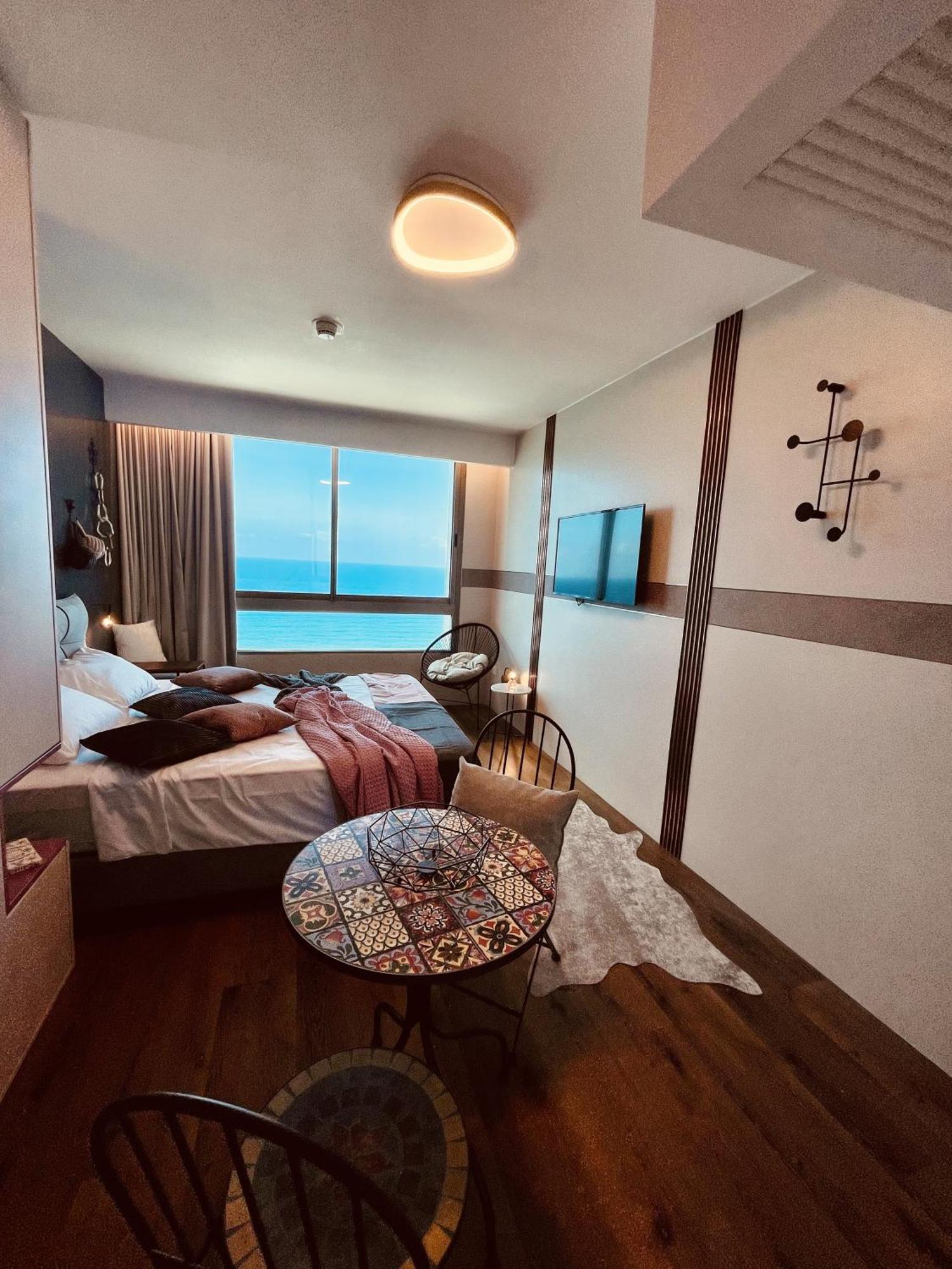C Tower Premium Apartments, Panoramic Sea View Netanya