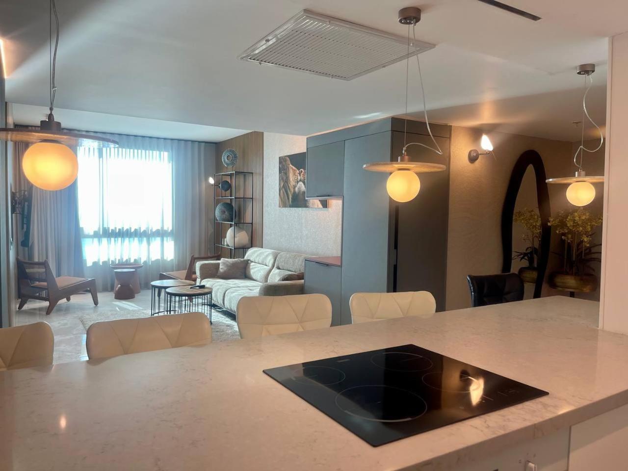 C Tower Premium Apartments, Panoramic Sea View *