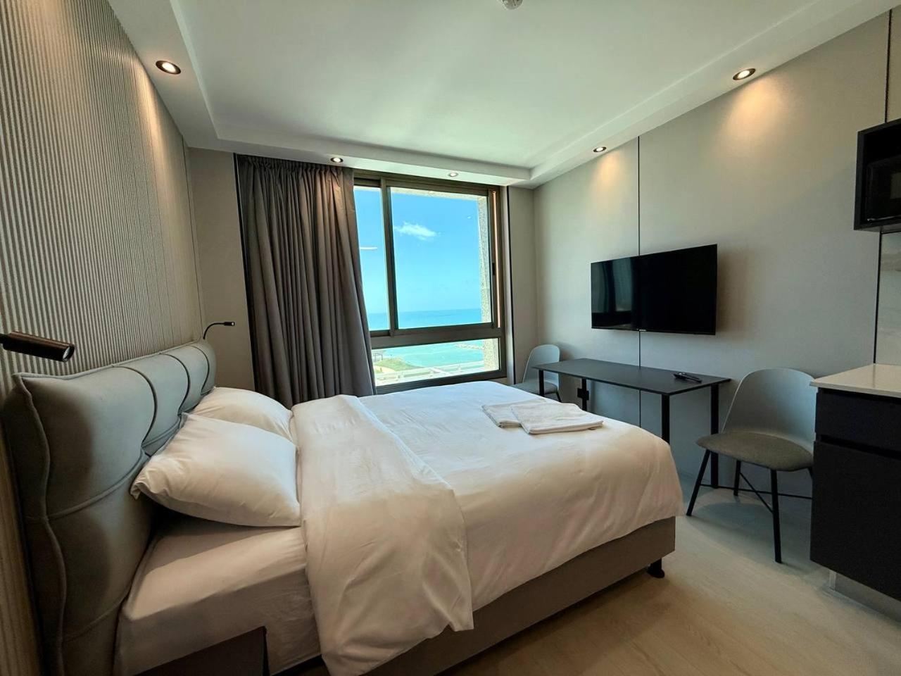 C Tower Premium Apartments, Panoramic Sea View *